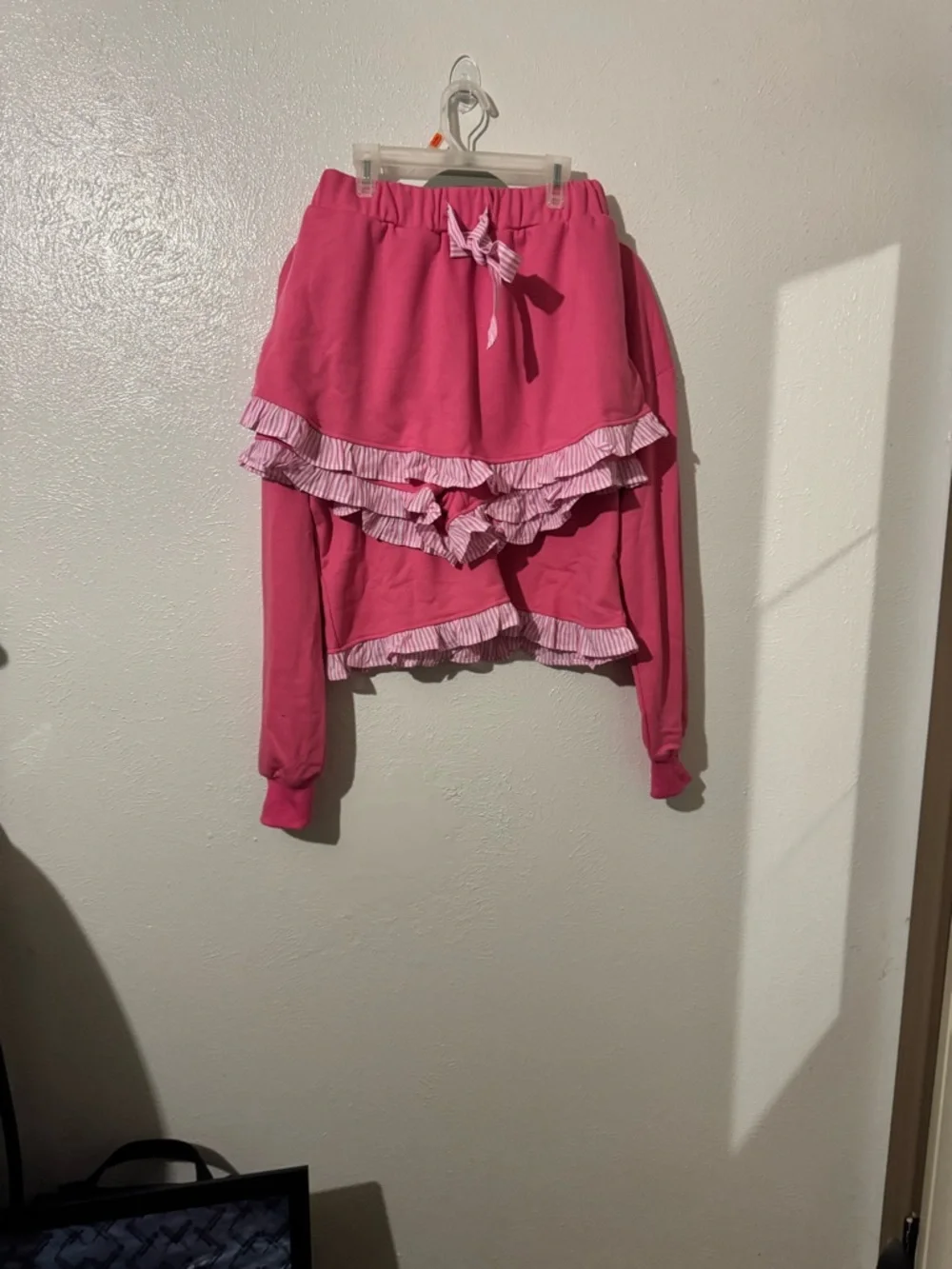 Pink Ruffle Drawstring Short Set - Picture 4 of 5